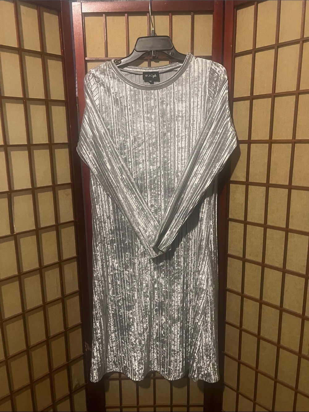 Wilfred Silver Metallic Crushed-Velvet Long Sleeve Dress